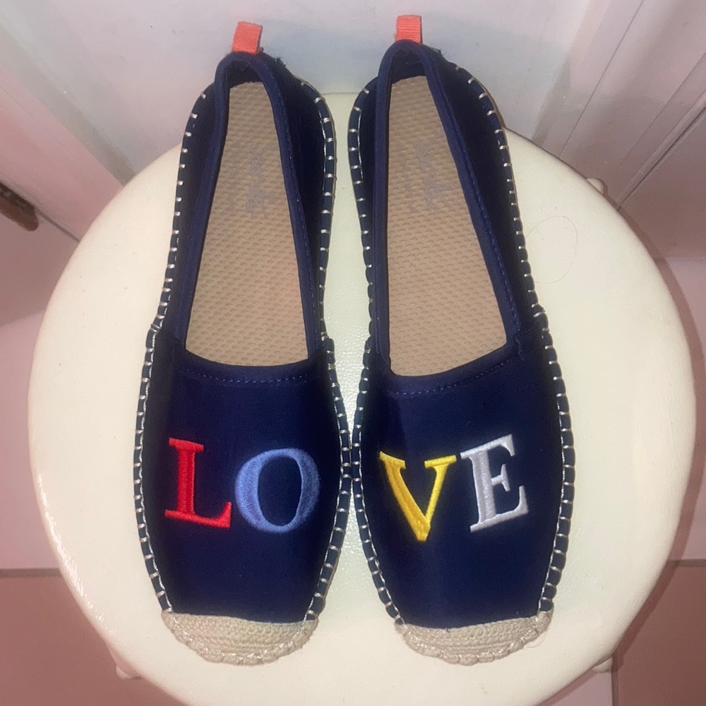 Sea Star LOVE Water Shoes